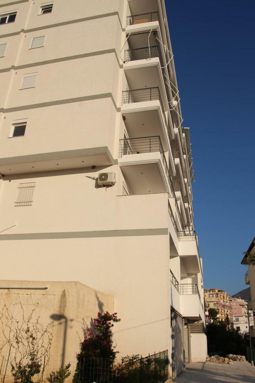 Alfredo Apartments Sarandë エクステリア 写真